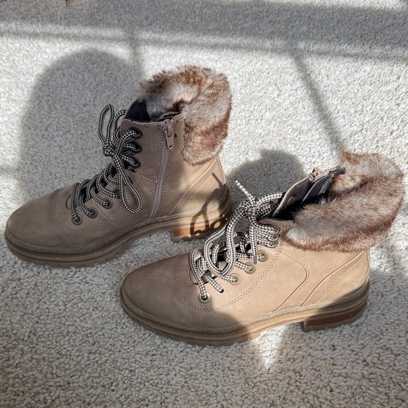 Steve Madden Tan Fur-Lined Women's Boots - Picture 2 of 6